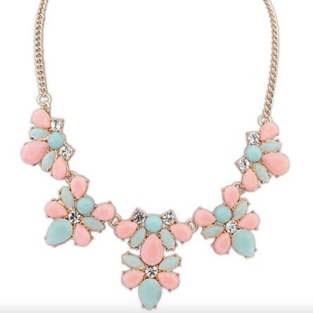 NEW Opaque Crystal Gold Tone Adjustable Length Statement Necklace